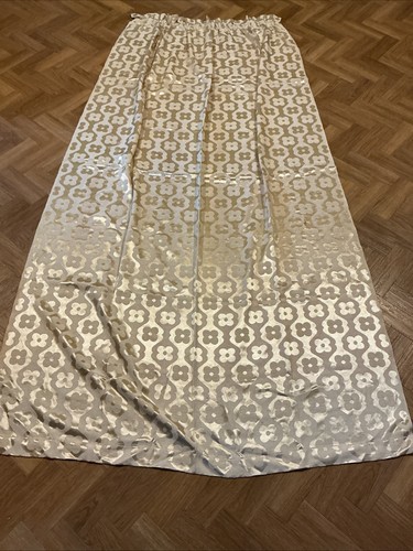 Vintage pale gold flower - pale,