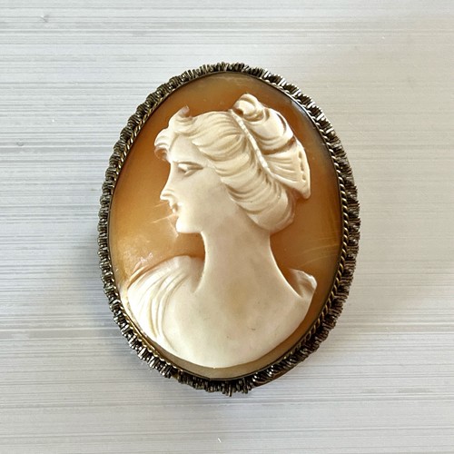 Old vintage collectible ornate - old,