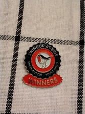 SWINDON ROBINS  SPEEDWAY BADGE