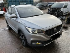 2018 MG ZS EXCLUSIVE 1.5 PETROL 5 SPEED MANUAL 4X WHEEL NUTS BREAKING PARTS