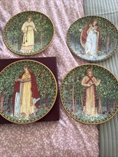 Vintage Royal Worcester William Morris bone china Plates - 4 past times boxed