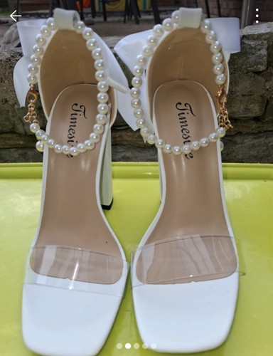 Beautiful detailed white - beautiful,