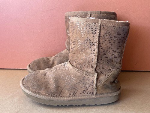 Ugg ladies brown suede faux - ugg,