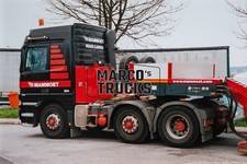 Truck photo Mercedes-Benz