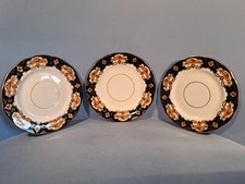 ROYAL  ALBERT HEIRLOOM