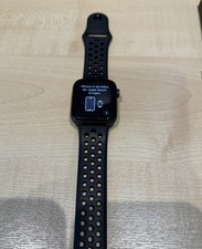 Apple Watch Nike SE 44mm Midnight Case/Midnight Sport Band (GPS + Cellular)