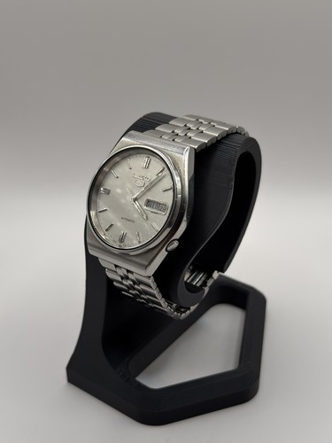 Vintage 1983 seiko automatic - 5,
