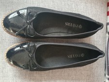 Ladies Black Shoes Size 6 From Pavers