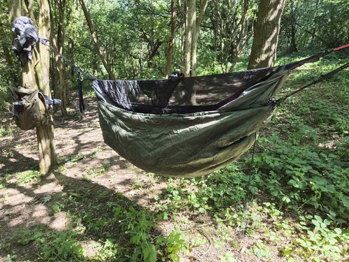 Hammock underquilt under - -,