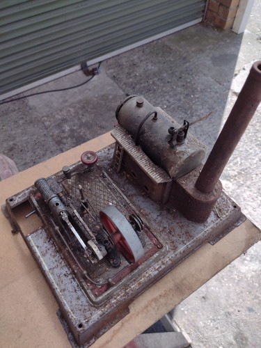 Vintage model steam engine