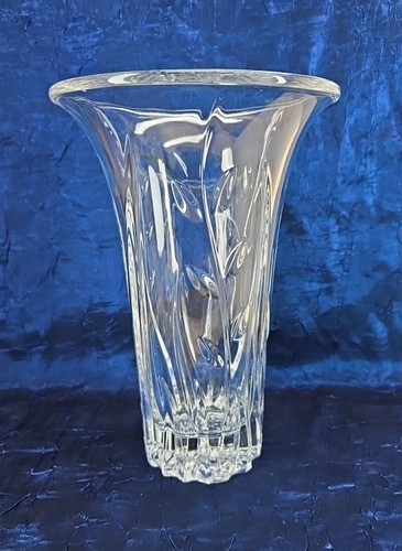 Lead crystal vase with - vase, floral