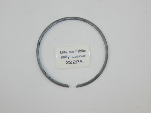 1970 380 piston ring - 1970's, cz