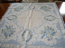 VINTAGE TABLECLOTH HAND