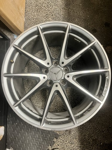 Genuine mercedes e63s amg 2019 - genuine,