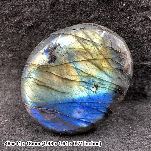 Labradorite polished pebble