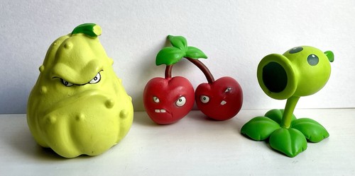 2012 plants zombies figures - plants,
