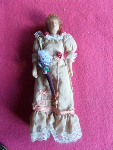 Dolls house victorian era - victorian,