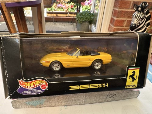 Hot wheels ferrari - hot, 1:43