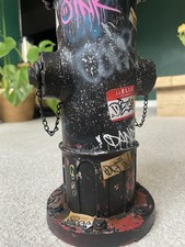 Model fire hydrant graffiti - fire,