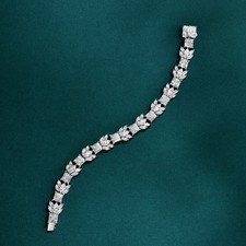 Certified 18ct Lab Grown Blue