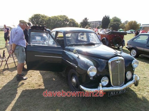 Photo wolseley at - 4/44,