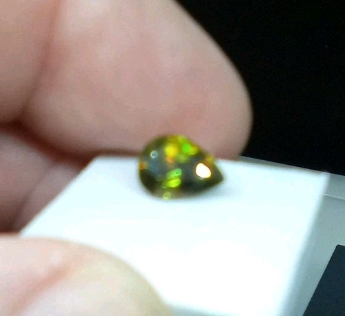 45ct chrome green sphene - green,