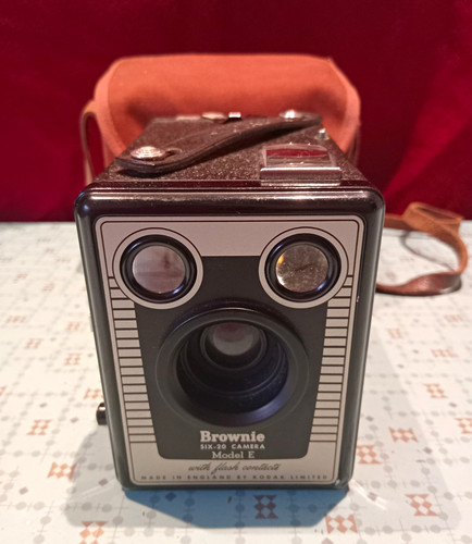 Kodak brownie six model - brownie,