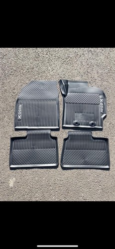 Toyota aygo genuine rubber - toyota,