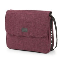 Oyster 3 Changing Bag Berry