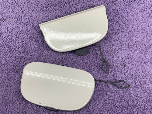 Mini r56 tow hook - eye, cover