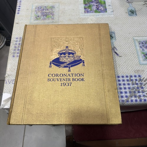 Coronation souvenir hardback - souvenir,