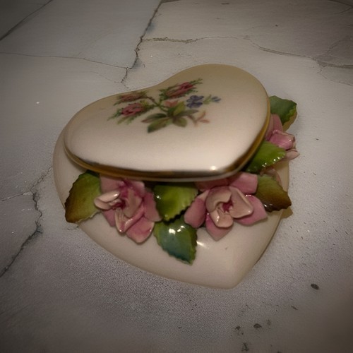 Vintage royal albert moss - vintage,