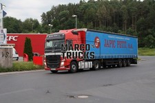Truck photo Volvo FH tarpaulin
