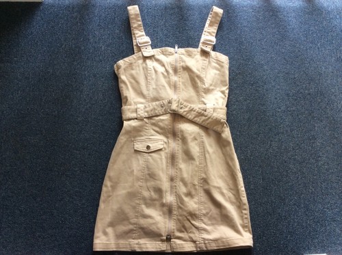 Divided pinafore style - , dress