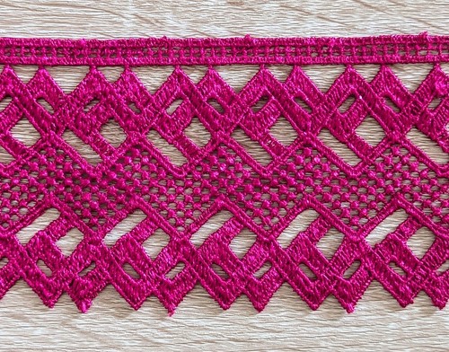 Magenta cerise crochet guipure - crochet,