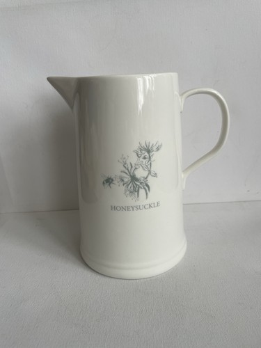Large porcelain jug mary - large,