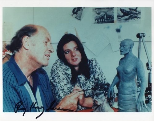 Ray harryhausen hand signed - harryhausen,