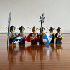 Lego Classic Viking’s Minifigure Bundle x6 with accessories No Cracks