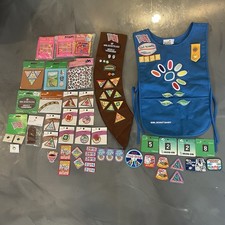 86 Girl Scouts Brownies Daisy