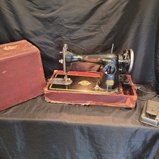 Antique American DeLuxe Model