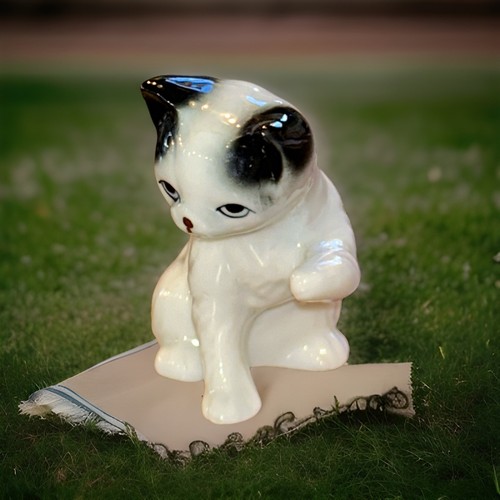 Vintage porcelain cat - porcelain, washing