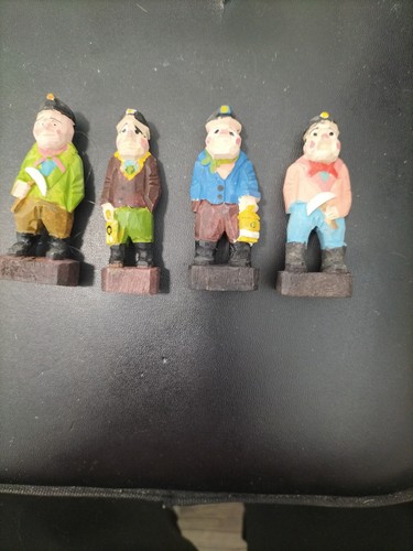 Hand carved and painted - 4,