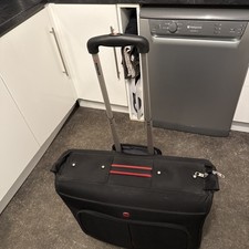 Wenger Large Pull along Suitcase