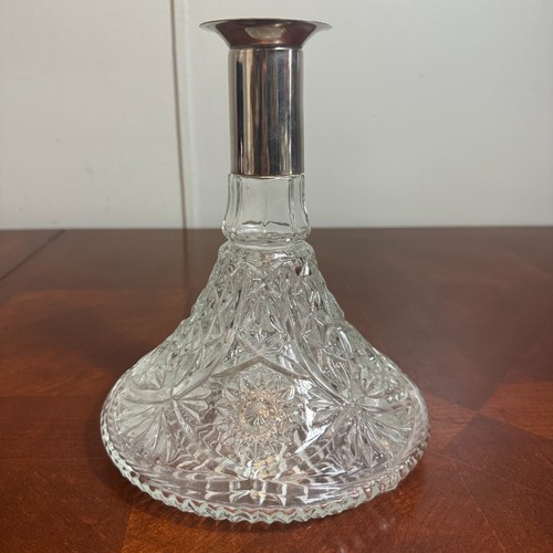 Vintage captain ship - captain’s,