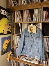 Men’s Levi  Sherpa Trucker Jacket Great Condition Denim Blue  XXL