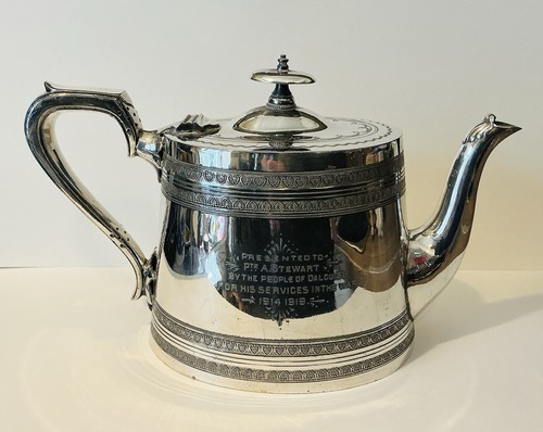 Walker hall epns tea pot - &,