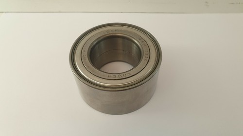 Front wheel hub bearing for