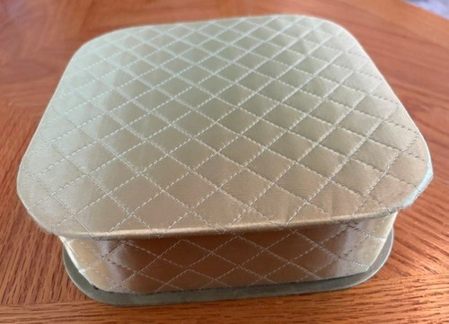 Vintage quilted satin - quilted,