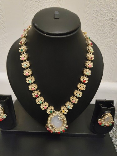 Multicoloured indian jewellery - multicoloured,