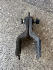 Peugeot 106 Citroen Saxo Lower Gearbox Fork Mount Bracket And Bolt